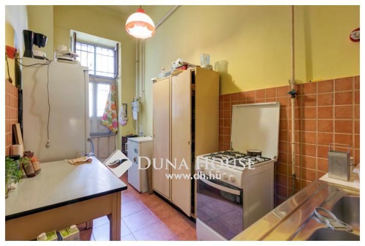 Eladó lakás a Budapest 7. ker., Thököly út-nál